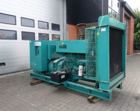 Máy phát điện Cummins 240kVA